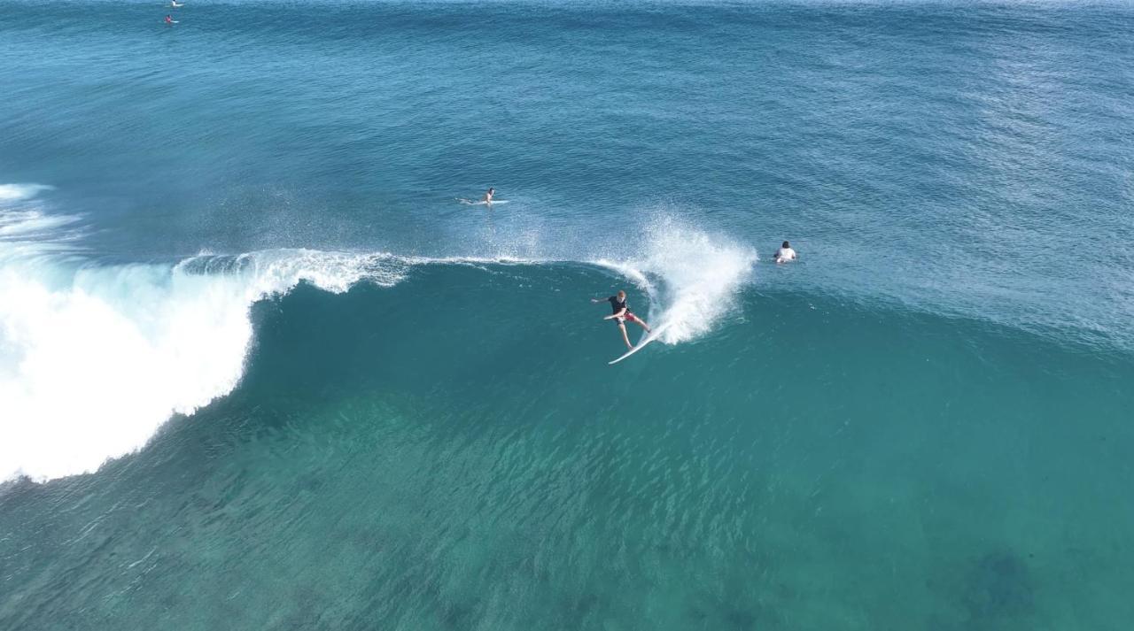 Surf Yoga Camp Hotel Thulusdhoo Eksteriør billede